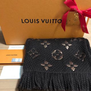 ルイヴィトン(LOUIS VUITTON)の❤︎ルイヴィトン ロゴマニア 完売品 マロン❤︎(マフラー/ショール)