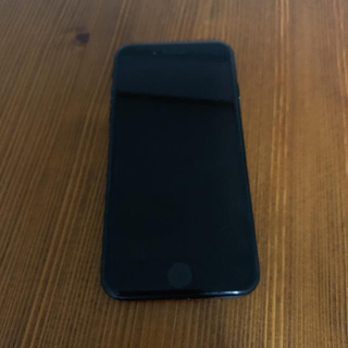 アイフォーン(iPhone)のiPhone7 (スマートフォン本体)