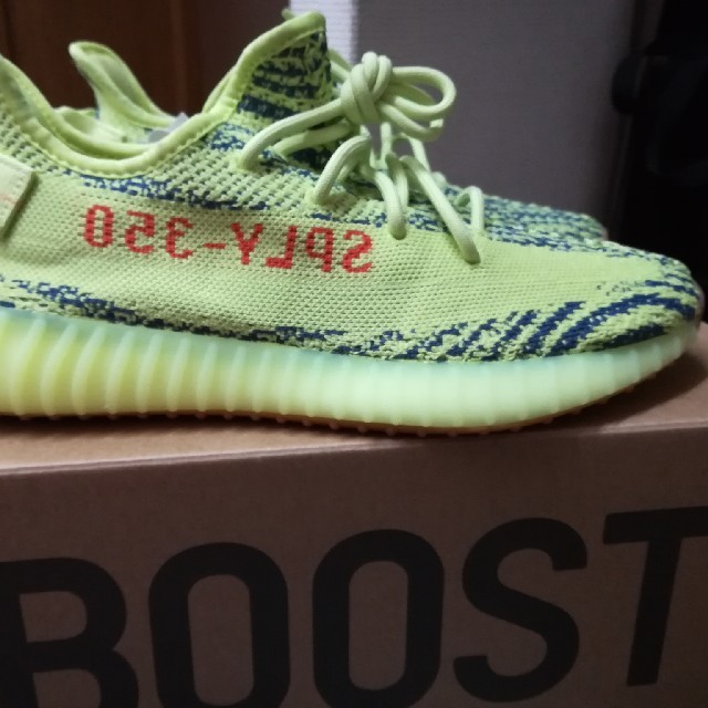 adidas(アディダス)のyeezy boost 350 v2 semi frozen yellow  メンズの靴/シューズ(スニーカー)の商品写真