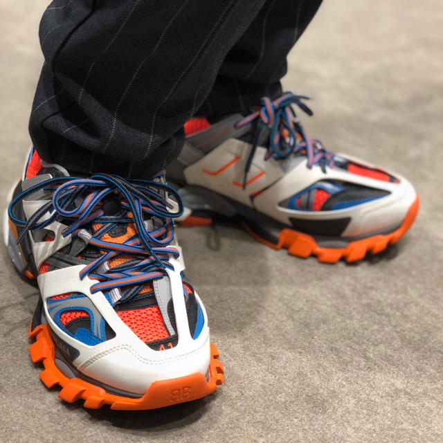 Balenciaga - 定価以下!!BALENCIAGAトラックスニーカー 41の通販 by