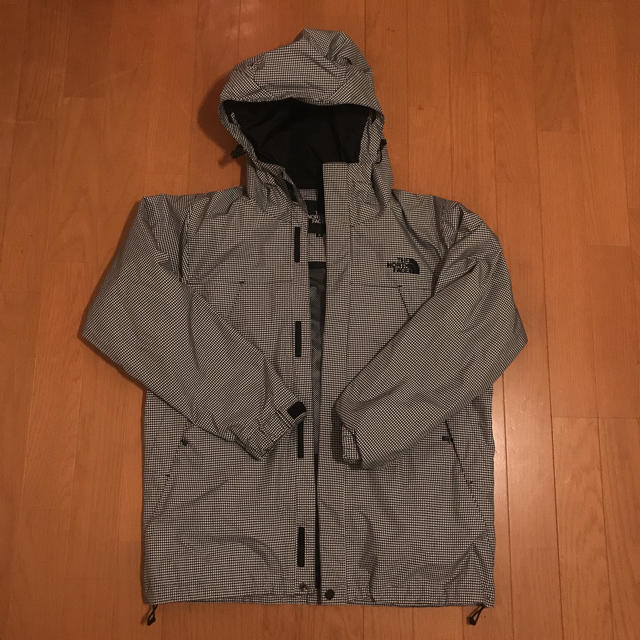 THE NORTH FACE(ザノースフェイス)のthe north face マウンテンパーカー レディースのジャケット/アウター(ナイロンジャケット)の商品写真