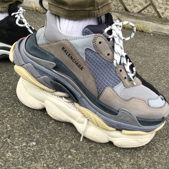 専用（本日限定！　）BALENCIAGA triple s 43 トリプルエス