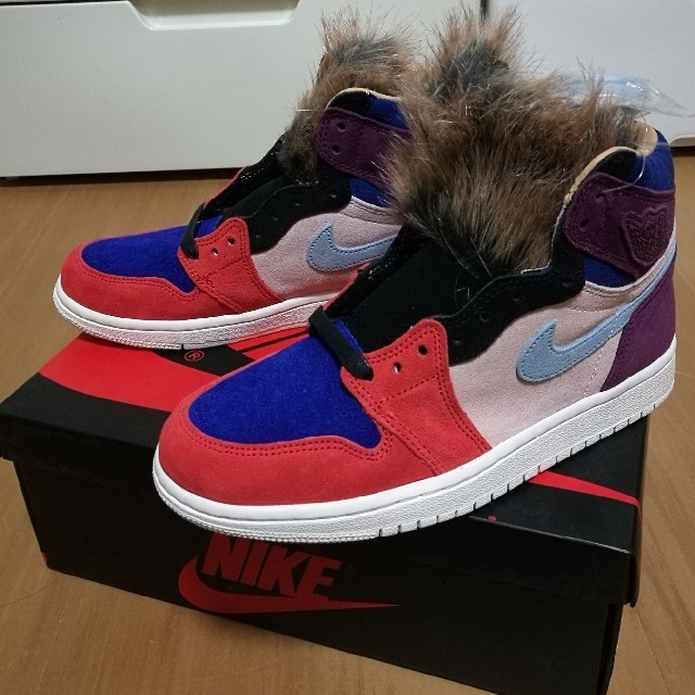 24cm Jordan 1 Retro High Aleali May