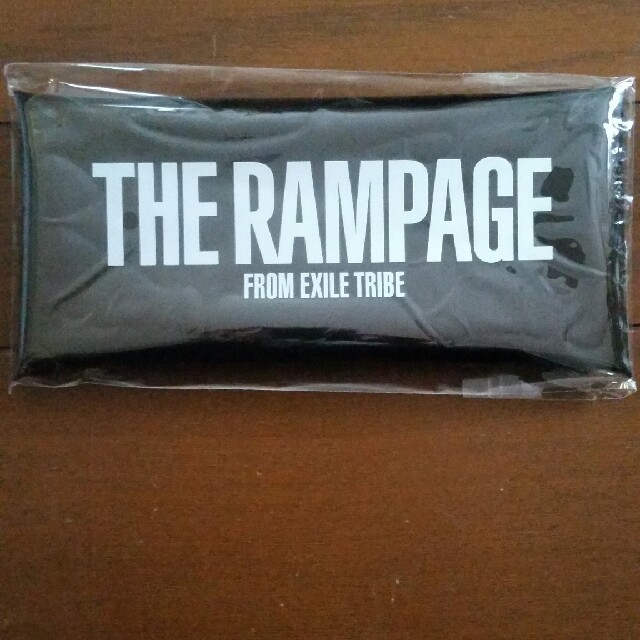 THE RAMPAGE(ザランページ)のRMPGペンケース エンタメ/ホビーのタレントグッズ(ミュージシャン)の商品写真