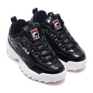 フィラ(FILA)のFILA 黒エナメル スニーカー(スニーカー)