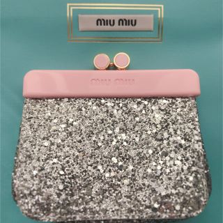 ミュウミュウ(MIU MIU)の未使用 MIU MIU ノベルティ ポーチ (ポーチ)