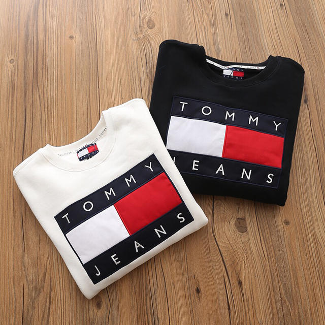 TOMMY HILFIGER(トミーヒルフィガー)の2枚セット】Tommy hilfiger男女兼用パーカー メンズのトップス(パーカー)の商品写真