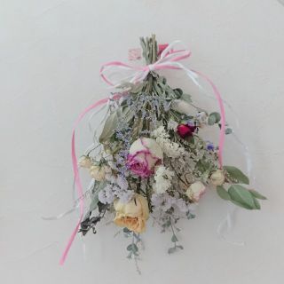 淡いピンク薔薇のスワッグ(ドライフラワー)