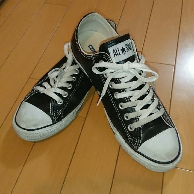 CONVERSE(コンバース)のコンバースレザーオールスター 27.5cm ブラック メンズの靴/シューズ(スニーカー)の商品写真