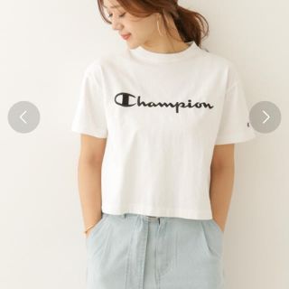 チャンピオン(Champion)の【美品】CHAMPION 別注 刺繍 short box Tシャツ(Tシャツ(半袖/袖なし))