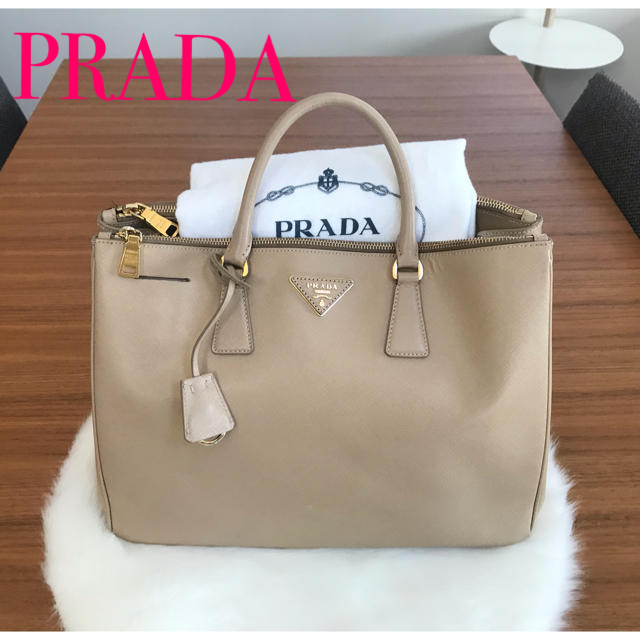 お見舞い 美品♡P プラダ サフィアーノ 鞄 ハンドバッグ トートバッグ
