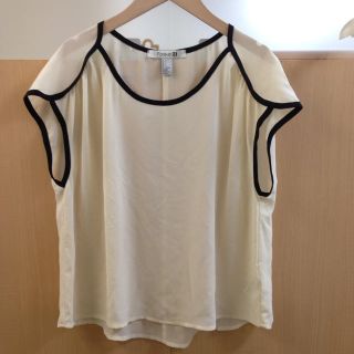 フォーエバートゥエンティーワン(FOREVER 21)のForever21★バイカラーシャツ(シャツ/ブラウス(半袖/袖なし))