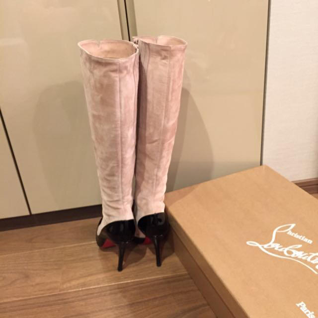 Christian Louboutin(クリスチャンルブタン)のChristian Louboutin  レディースの靴/シューズ(ブーツ)の商品写真