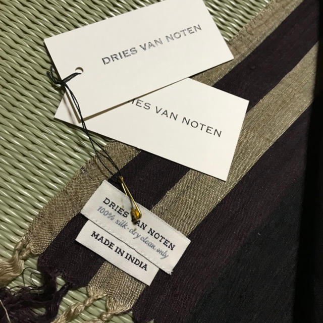 DRIES VAN NOTEN(ドリスヴァンノッテン)の❤︎マコ様専用❤︎ドリスヴァンノッテン ドリスバンノッテン シルク ストール メンズのファッション小物(ストール)の商品写真