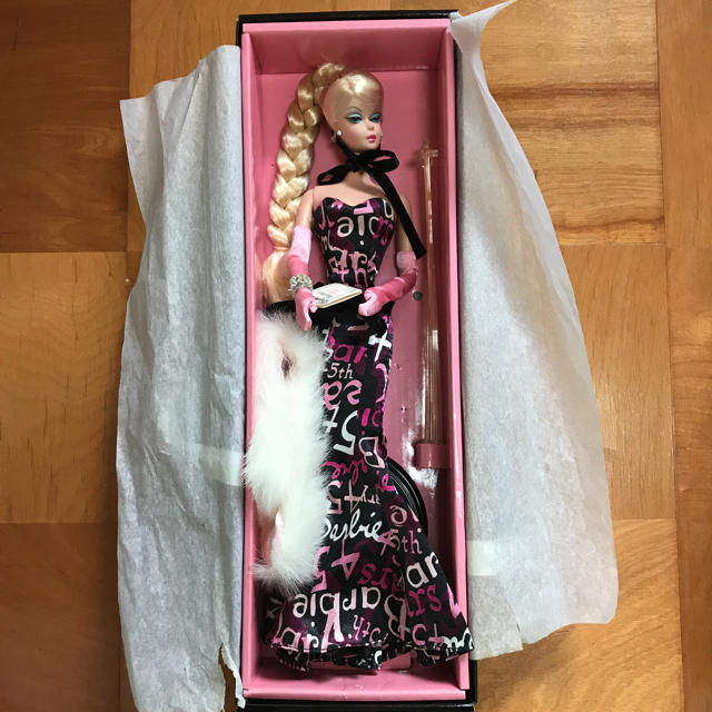 Barbie(バービー)の45th アニバーサリーBarbie エンタメ/ホビーのおもちゃ/ぬいぐるみ(キャラクターグッズ)の商品写真