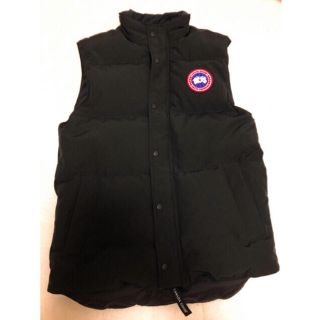 カナダグース(CANADA GOOSE)の大人気！カナダグース ハーフダウン(ダウンベスト)