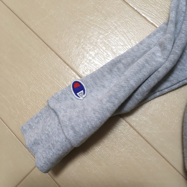 Champion(チャンピオン)のchampion ミッキーパーカー キッズ/ベビー/マタニティのキッズ服女の子用(90cm~)(ジャケット/上着)の商品写真