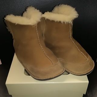 アグ(UGG)の美品箱付き・UGG・ムートンブーツ・子供用・サイズ１４㎝・定価10,500円(ブーツ)