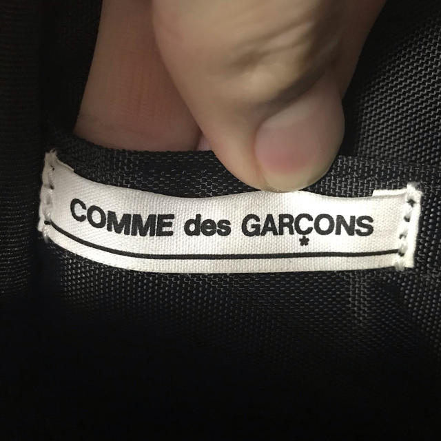 COMME des GARÇONS ショルダーバッグ (路面店限定)