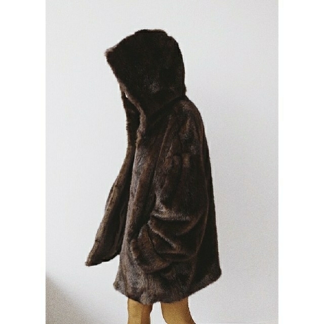 STUDIOUS(ステュディオス)の【新品】CLANE クラネ / HOOD FUR COAT レディースのジャケット/アウター(毛皮/ファーコート)の商品写真