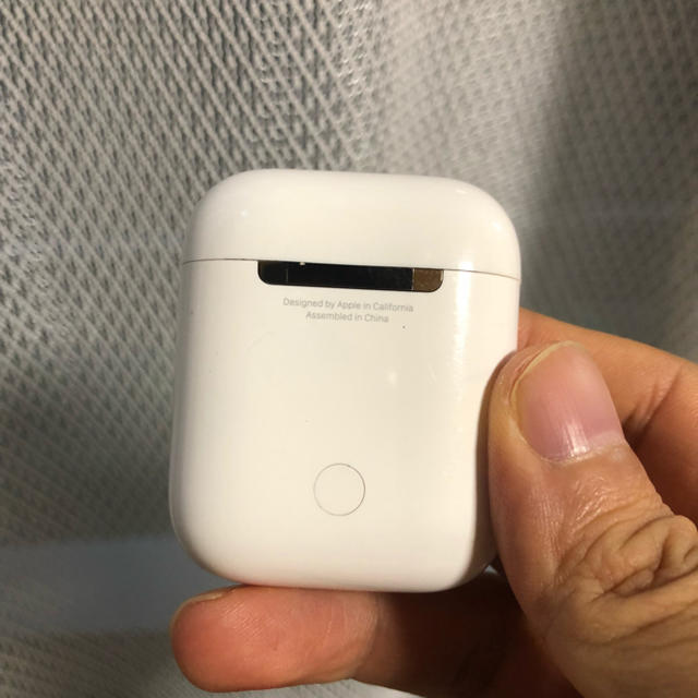 AirPods 充電ケースのみ