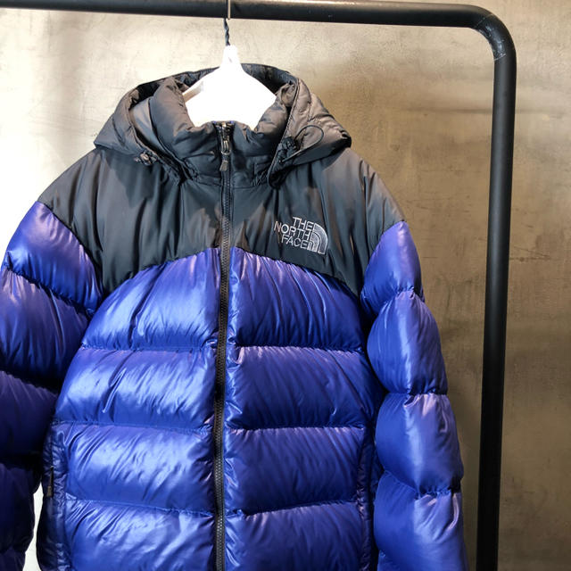 THE NORTH FACE(ザノースフェイス)の THE NORTH FACE NUPSTE HOODY Mサイズ メンズのジャケット/アウター(ダウンジャケット)の商品写真