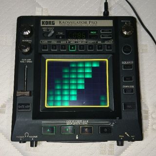 コルグ(KORG)のKORG KAOSSILATOR pro(MIDIコントローラー)