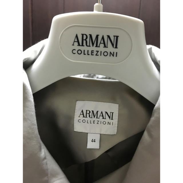 ARMANI COLLEZIONI(アルマーニ コレツィオーニ)の試着のみ ARMANI スプリングコート レディースのジャケット/アウター(トレンチコート)の商品写真