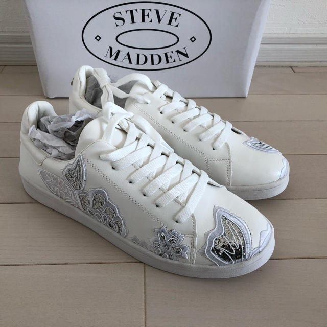 Steve Madden(スティーブマデン)の【まっつ様専用】25.0 スティーブマデン スニーカー レディースの靴/シューズ(スニーカー)の商品写真