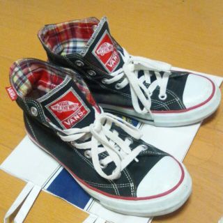 ヴァンズ(VANS)のvans＊黒スニーカー(スニーカー)