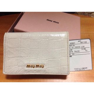 ミュウミュウ(miumiu)のmiu miu＊カードケース(名刺入れ/定期入れ)