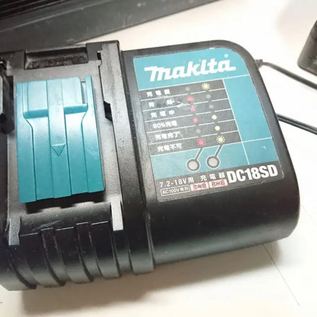 Makita(マキタ)の【値下げ】マキタ インパクトドライバー セット 14.4v インテリア/住まい/日用品のインテリア/住まい/日用品 その他(その他)の商品写真