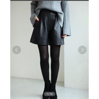 アズールバイマウジー(AZUL by moussy)のAZUL♡フェイクレザーパンツ(ショートパンツ)