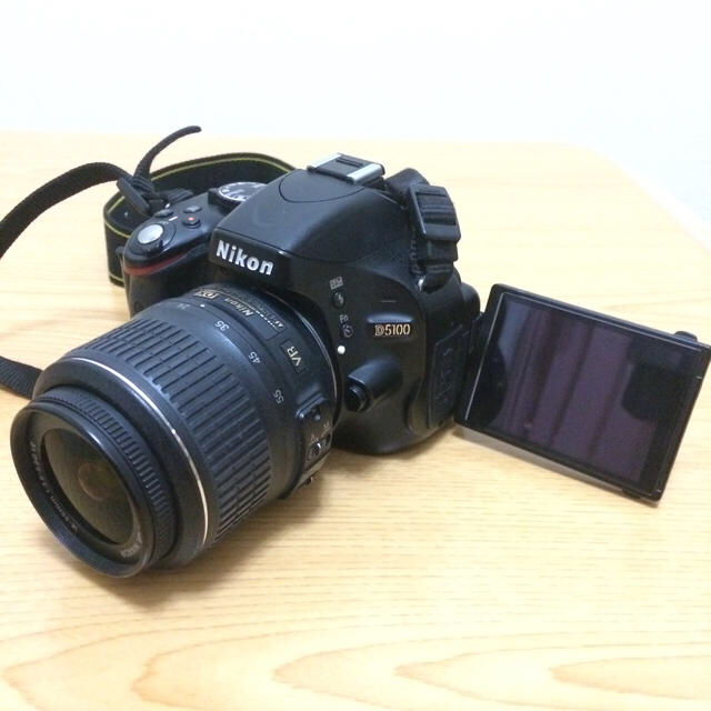 新しい Nikon d5100 18-55VRレンズキット デジタル一眼