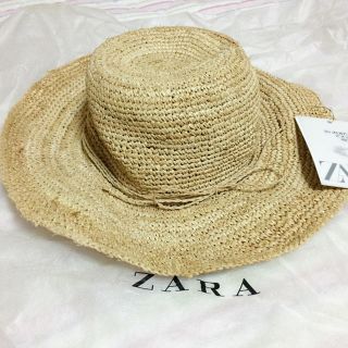 ザラ(ZARA)の* ZARA ラフィア ハット(麦わら帽子/ストローハット)