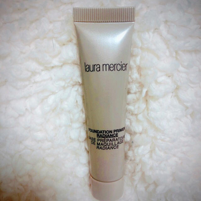 laura mercier(ローラメルシエ)のローラメルシエ♡ファンデーションプライマーラディアンス♡お試しサイズ コスメ/美容のベースメイク/化粧品(化粧下地)の商品写真