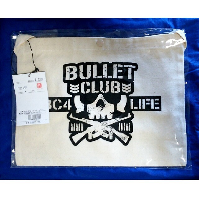 【先行販売品】BULLET CLUB サコッシュ (新日本プロレス) スポーツ/アウトドアのスポーツ/アウトドア その他(格闘技/プロレス)の商品写真