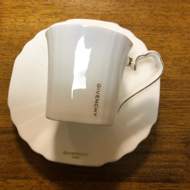 GIVENCHY(ジバンシィ)のジバンシイのカップソーサー インテリア/住まい/日用品のキッチン/食器(食器)の商品写真