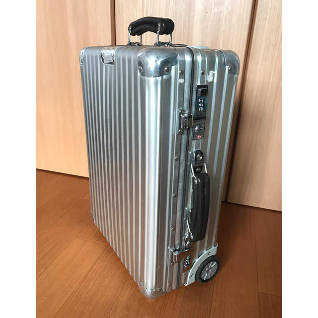 RIMOWAアルミスーツケース Classic Flightシリーズ35Ｌモデル