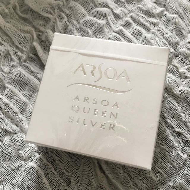 ARSOA(アルソア)のアルソア クイーンシルバー135g クレンジング 石鹸  コスメ/美容のスキンケア/基礎化粧品(洗顔料)の商品写真