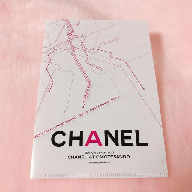 CHANEL(シャネル)のシャネル ミニクリアファイル コスメ/美容のベースメイク/化粧品(口紅)の商品写真