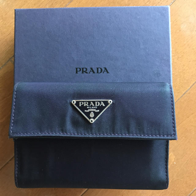 PRADA プラダ 財布 M0840 三つ折り財布 - 財布