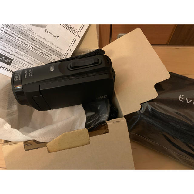 Victor(ビクター)の※アスコさん専用 JVC ビデオカメラ GZ-RX680 everio R スマホ/家電/カメラのカメラ(ビデオカメラ)の商品写真