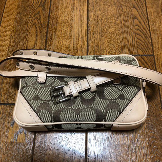 セール（╹◡╹）⭐️新品⭐️CＯＡＣＨ⭐︎  ウエストポーチ