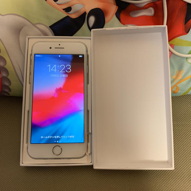 新品 iPhone8 256GB シルバー 本体