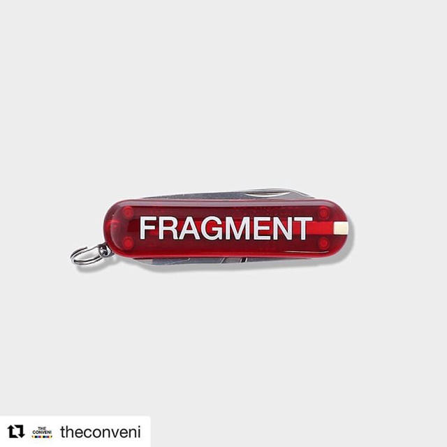 FRAGMENT(フラグメント)のTHE CONVENI FRAGMENT VICTORINOX CLASSIC  メンズのファッション小物(その他)の商品写真