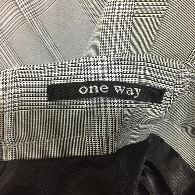 one*way(ワンウェイ)の【最終値下げ‼︎】one＊way♡秋冬用チェック柄スカート⭐︎新品 レディースのスカート(ひざ丈スカート)の商品写真