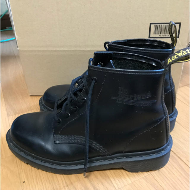 Dr.Martens 6ホールブーツ