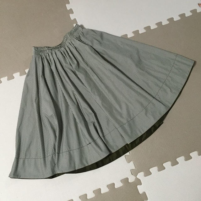 URBAN RESEARCH(アーバンリサーチ)のリバーシブルスカート レディースのスカート(ひざ丈スカート)の商品写真
