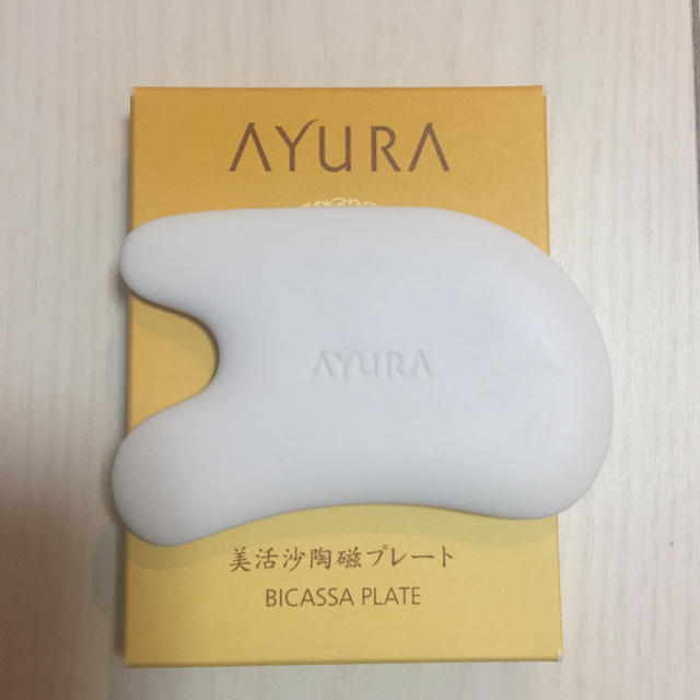 AYURA(アユーラ)の☆新品未使用 アユーラ ビカッサプレート コスメ/美容のスキンケア/基礎化粧品(フェイスローラー/小物)の商品写真